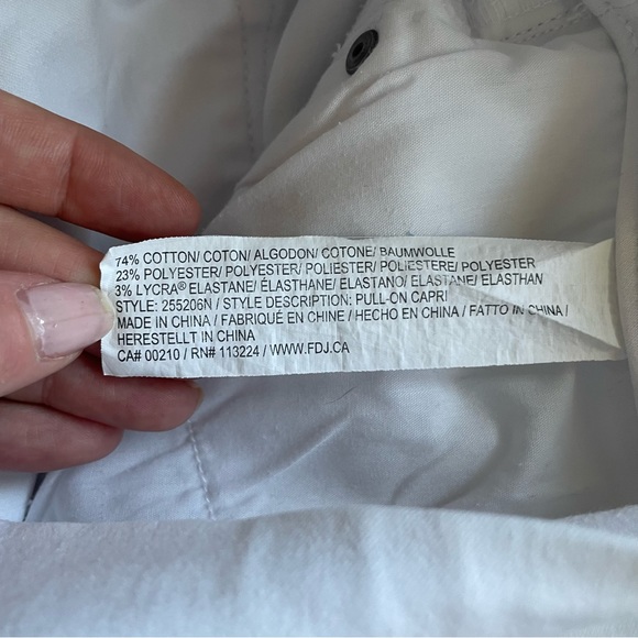 ⭐️FDJ | NWOT cropped white pants - Picture 8 of 10